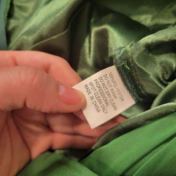 NEW $398 Mac Duggal Size 2 Butterfly Ruffle Trimmed A-Line Gown in Green - Picture 8 of 9